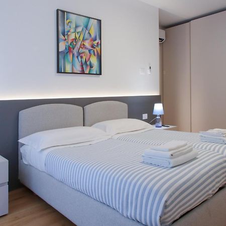 Appartamento Casa Ardo Wifi & Free Parking In Lecco Center Esterno foto