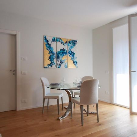 Appartamento Casa Ardo Wifi & Free Parking In Lecco Center Esterno foto