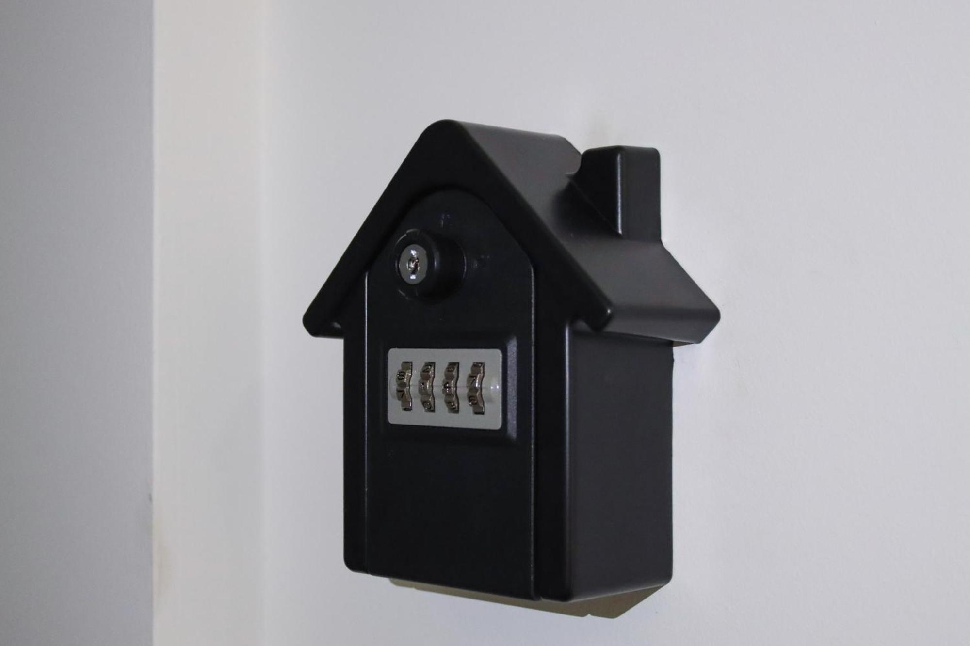 Appartamento Casa Ardo Wifi & Free Parking In Lecco Center Esterno foto