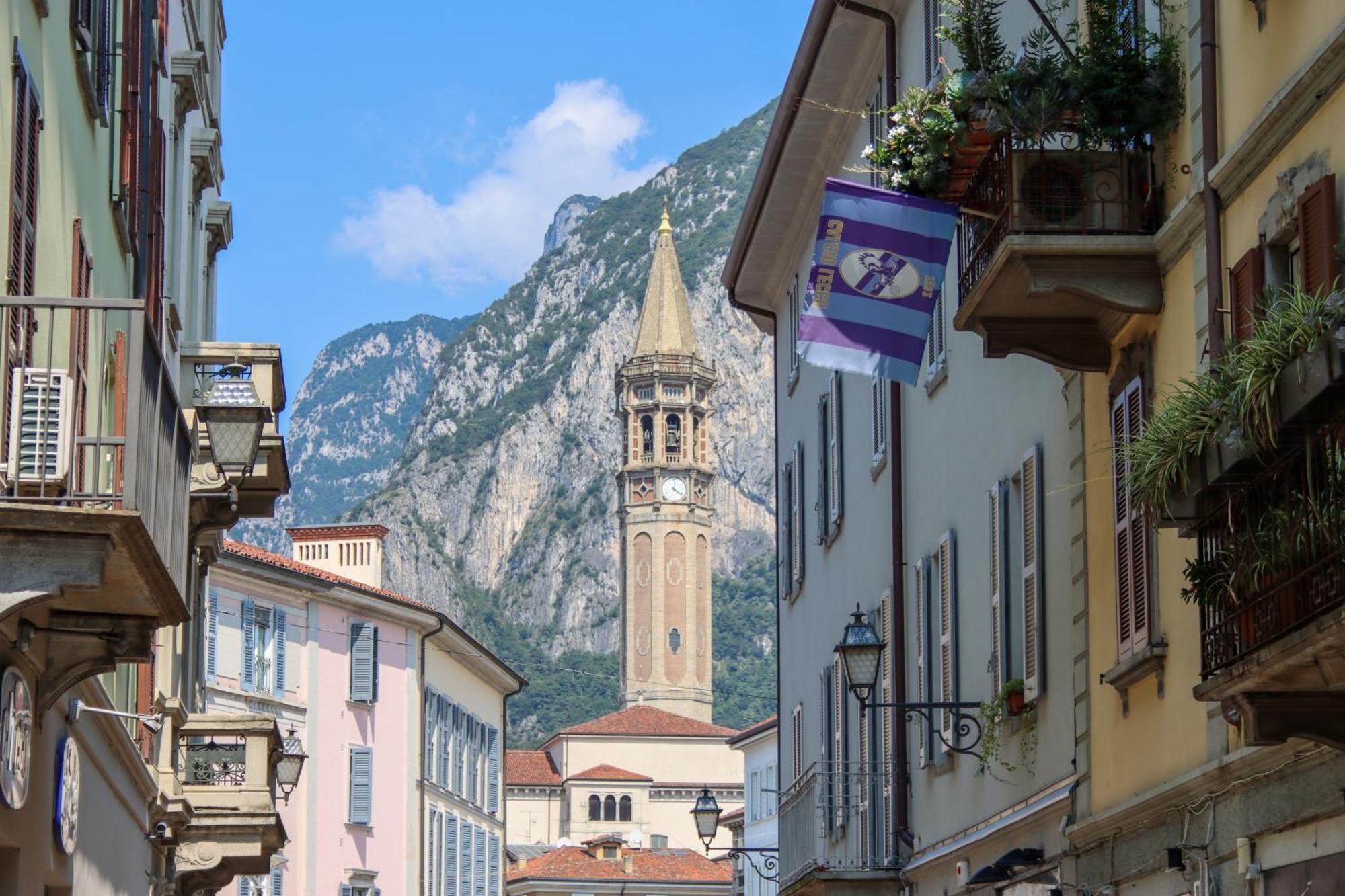 Appartamento Casa Ardo Wifi & Free Parking In Lecco Center Esterno foto