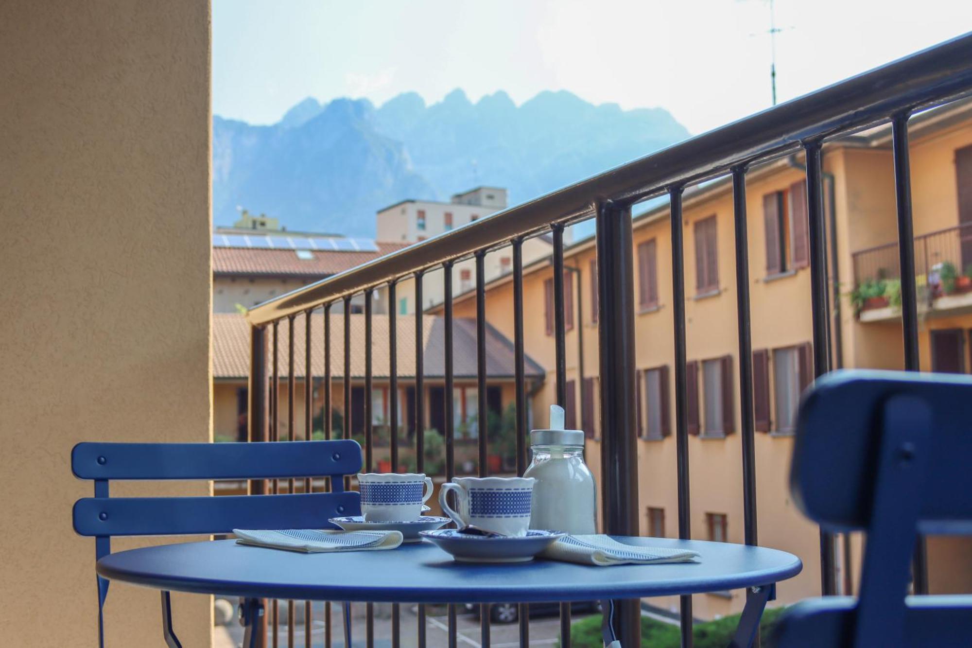 Appartamento Casa Ardo Wifi & Free Parking In Lecco Center Esterno foto