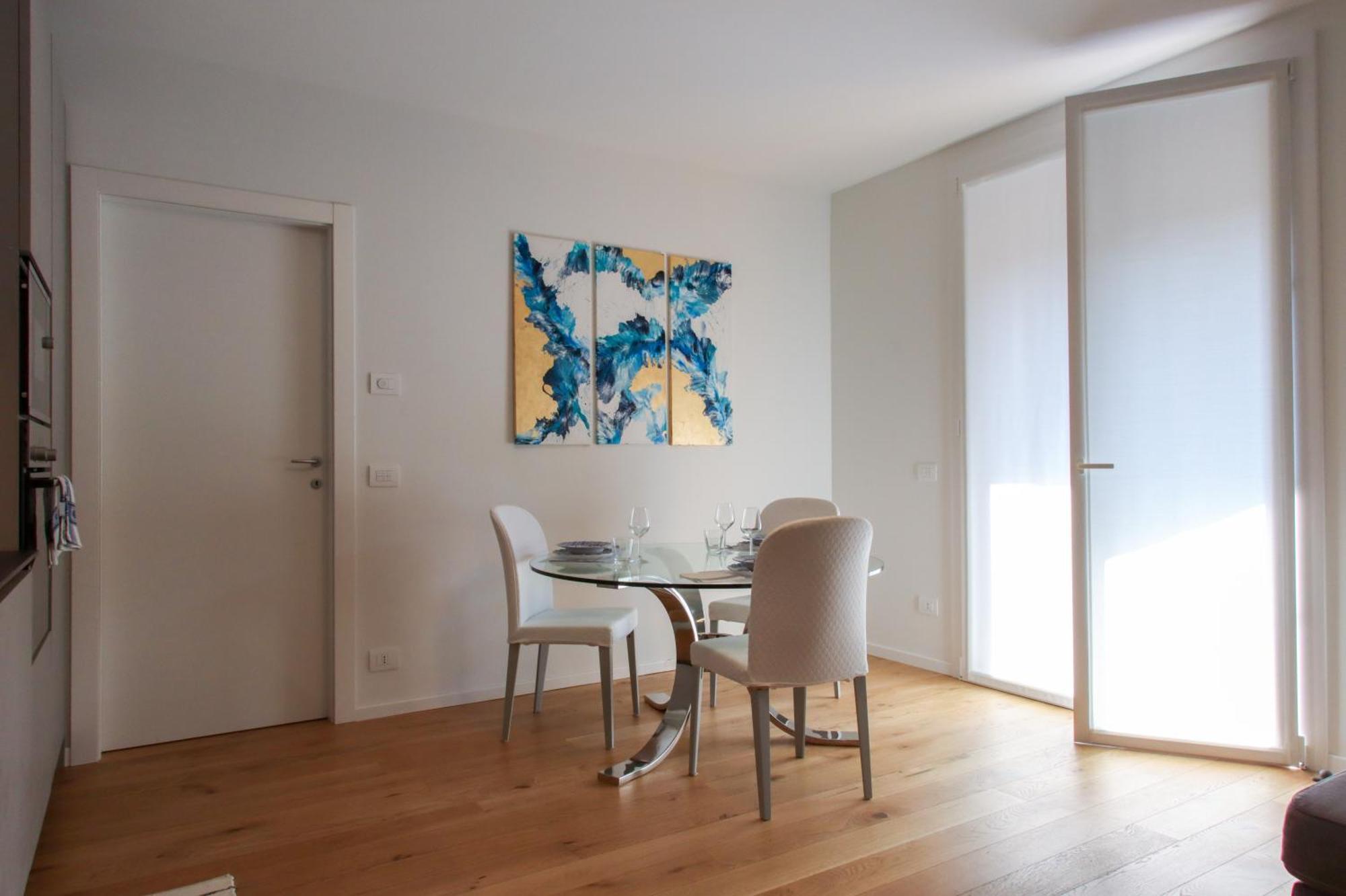 Appartamento Casa Ardo Wifi & Free Parking In Lecco Center Esterno foto